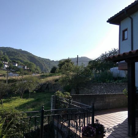 ホテル Casa De Aldea La Pumariega Caces エクステリア 写真