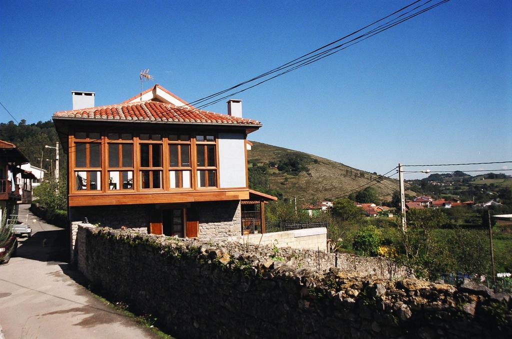 ホテル Casa De Aldea La Pumariega Caces エクステリア 写真